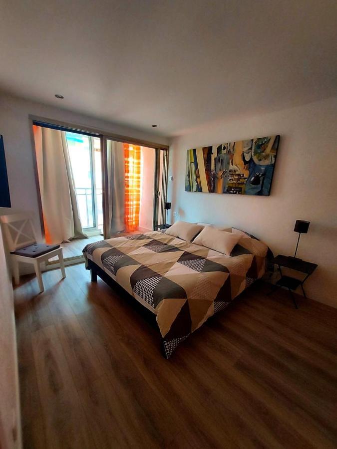 Appartement T3 Plein Centre Ville Le Lavandou Buitenkant foto