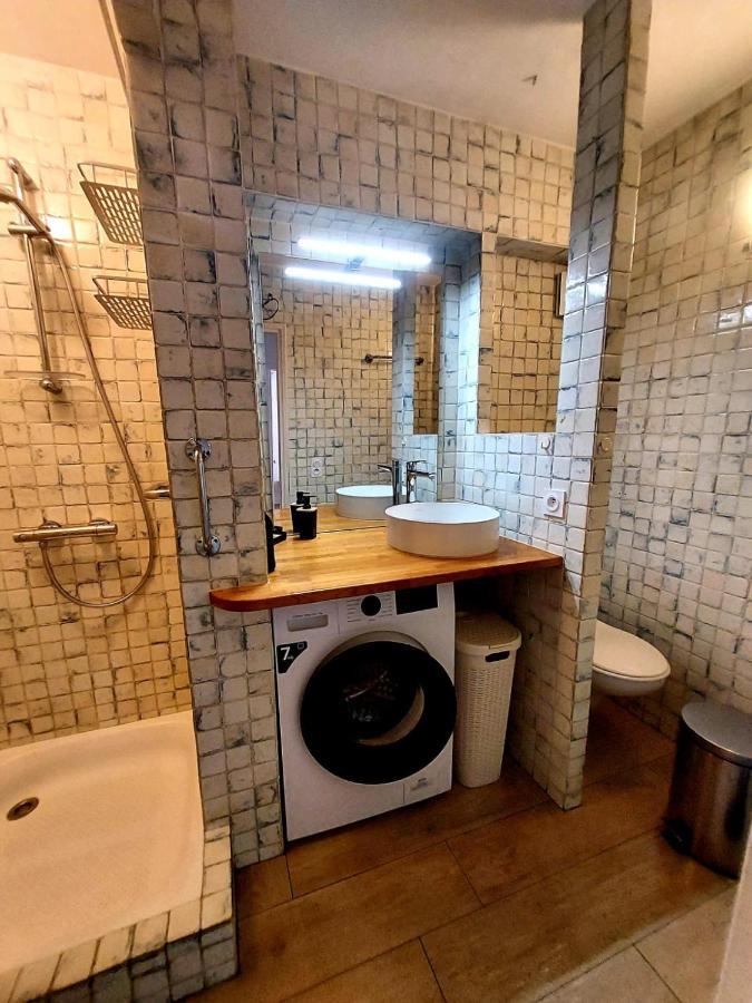 Appartement T3 Plein Centre Ville Le Lavandou Buitenkant foto