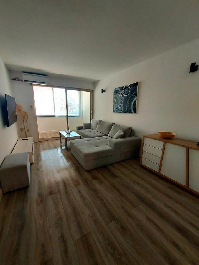 Appartement T3 Plein Centre Ville Le Lavandou Buitenkant foto